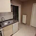 Lägenhet Basecamp 60 Am Waldrand - Fuer Gruppen Familien Monteure - Helles 2-zimmer-souterrain *