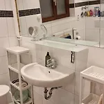 Lägenhet Basecamp 60 Am Waldrand - Fuer Gruppen Familien Monteure - Helles 2-zimmer-souterrain