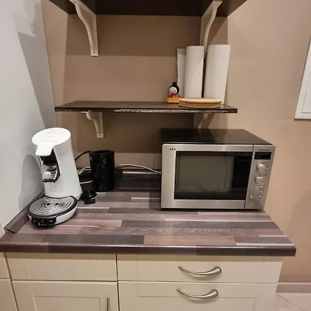 Basecamp 60 Am Waldrand - Fuer Gruppen Familien Monteure - Helles 2-zimmer-souterrain Apartmán *