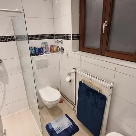 Apartmán Basecamp 60 Am Waldrand - Fuer Gruppen Familien Monteure - Helles 2-zimmer-souterrain *